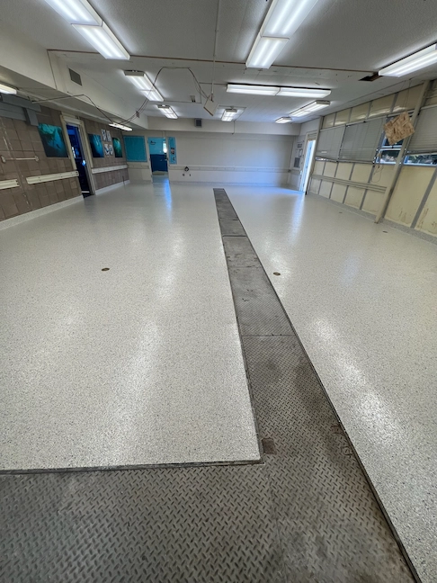 Flake Epoxy Flooring Project — photo 31