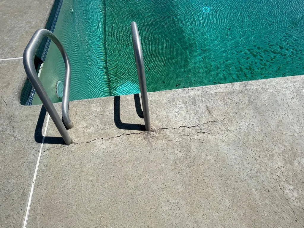 School Swimming Pool Deck Coating — photo 1